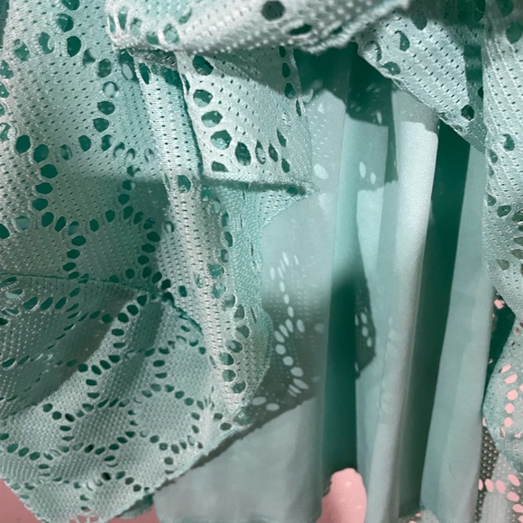 Trixxi Mint or Sea foam Lace Dress. Size 3 - Picture 5 of 5